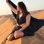 Formations & Transmissions lynda desert maroc voile